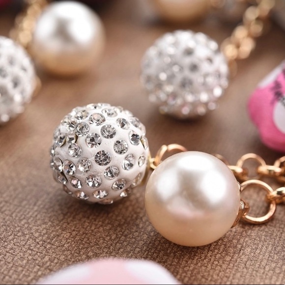 Minnie Bright Pink embellished keychain - Picture 4 of 6